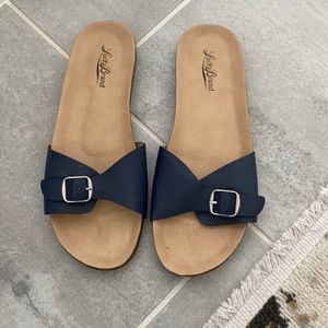 Lucky brand slides